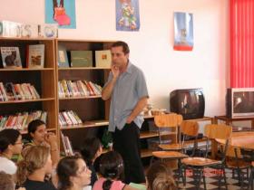 Claude Carre a la rencontre des eleves de Cours Soleil 2006
